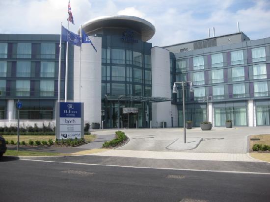 Hilton Hotel exterior view, Reading